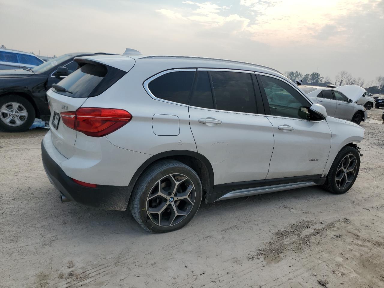 2018 BMW X1 - Image 3