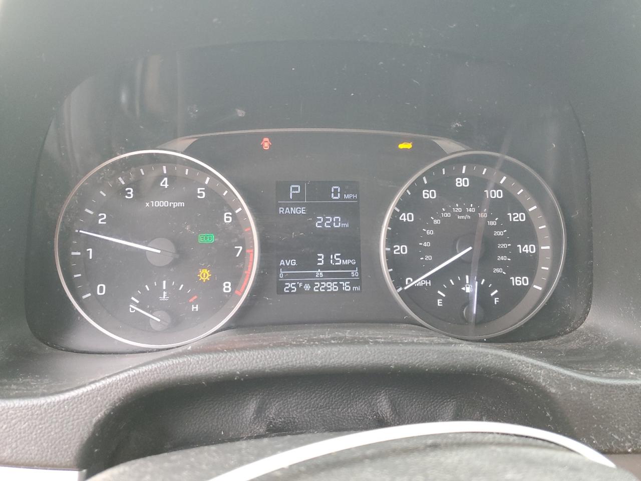 2018 Hyundai Elantra - Image 9