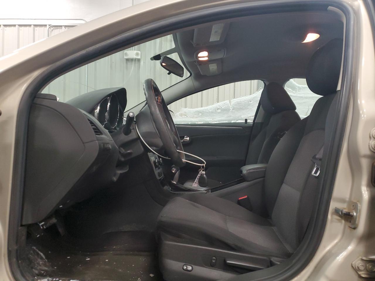 2010 Chevrolet Malibu - Image 7