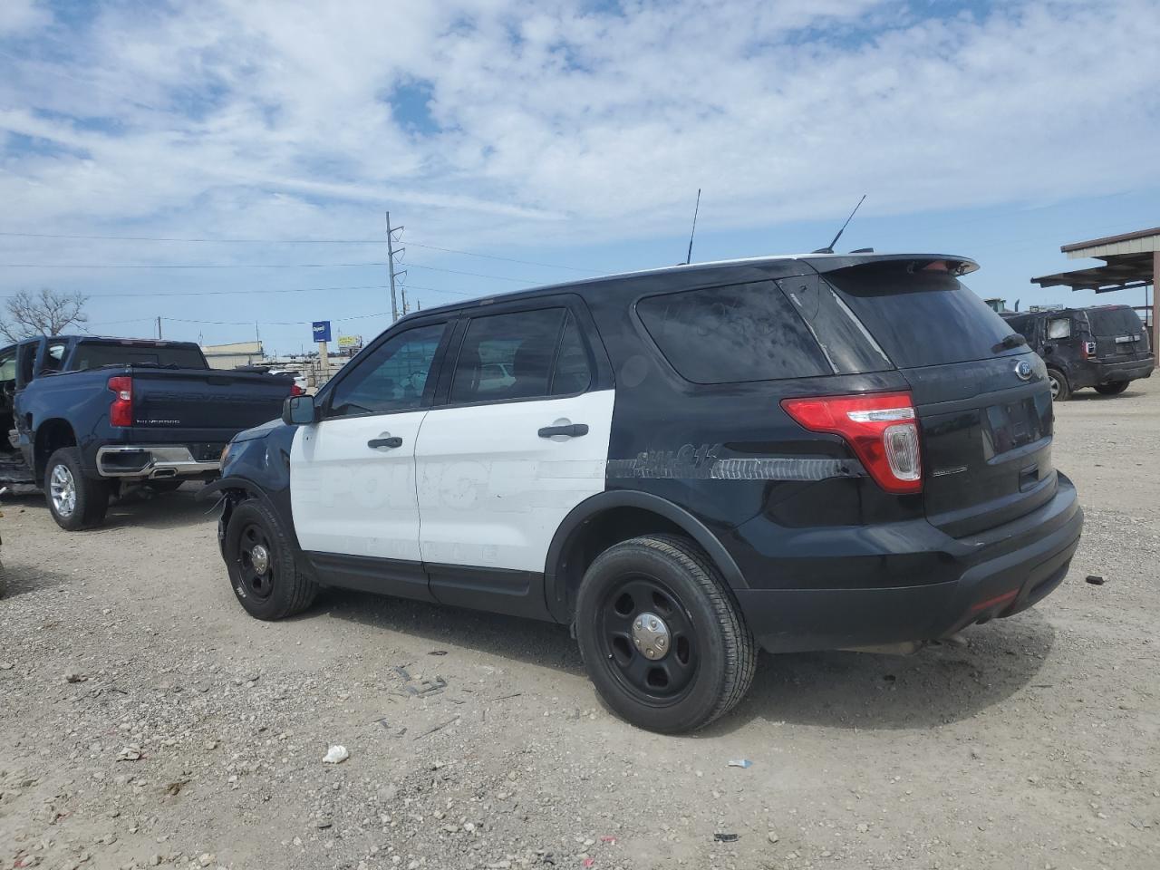 2015 Ford Explorer - Image 2