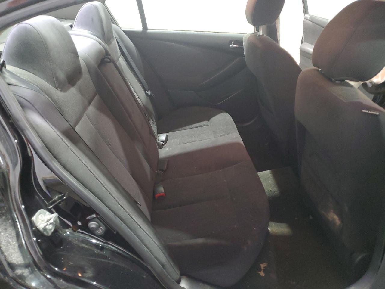 2011 Nissan Altima - Image 11