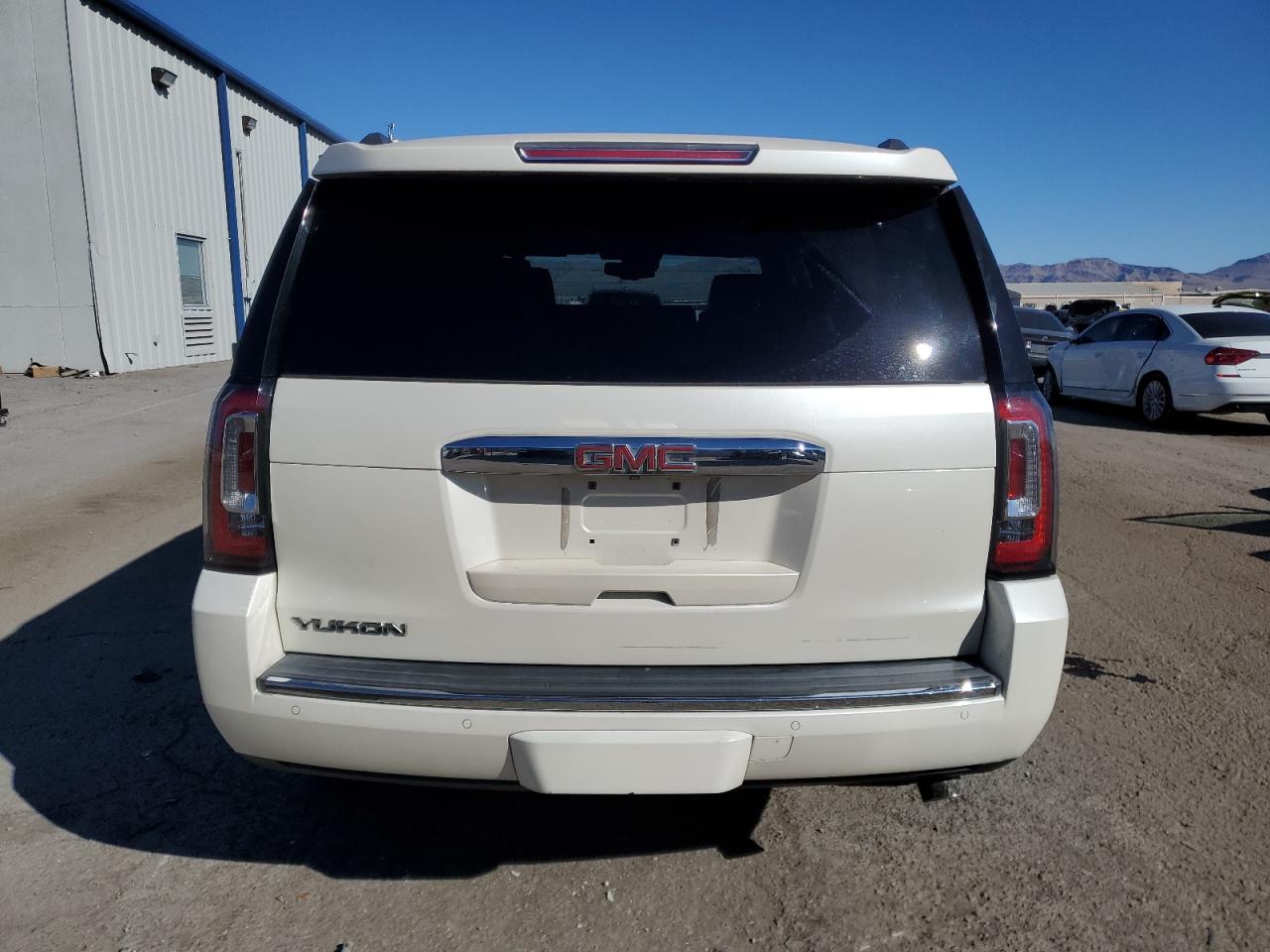 2015 GMC Yukon Denali VIN: 1GKS2CKJ7FR144809 Lot: 47264525