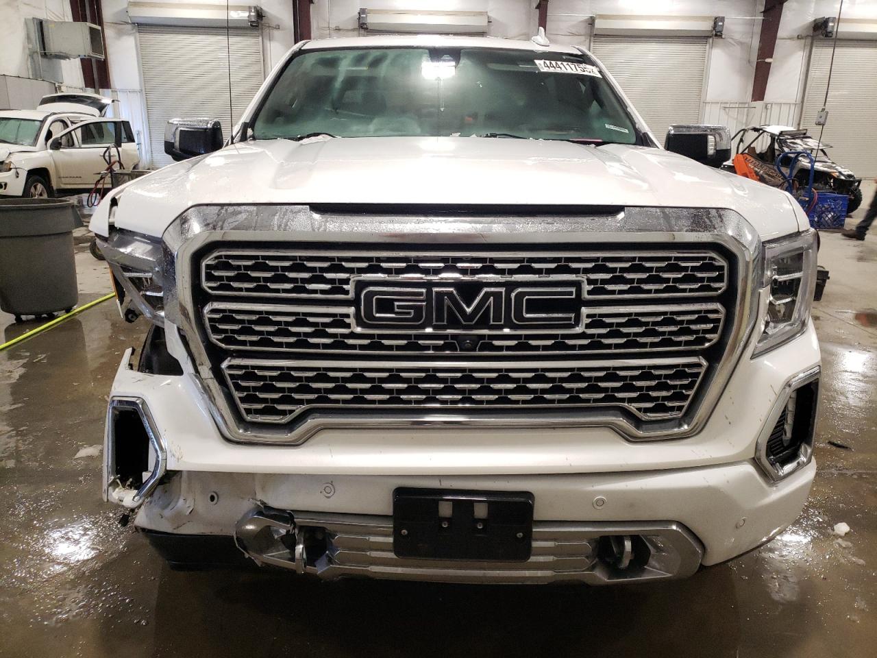 2019 GMC Sierra - Image 5