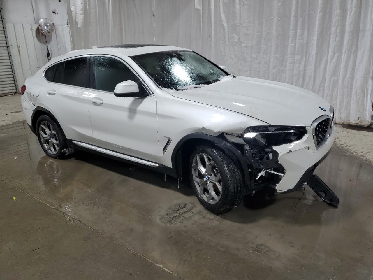 2024 BMW X4 - Image 4