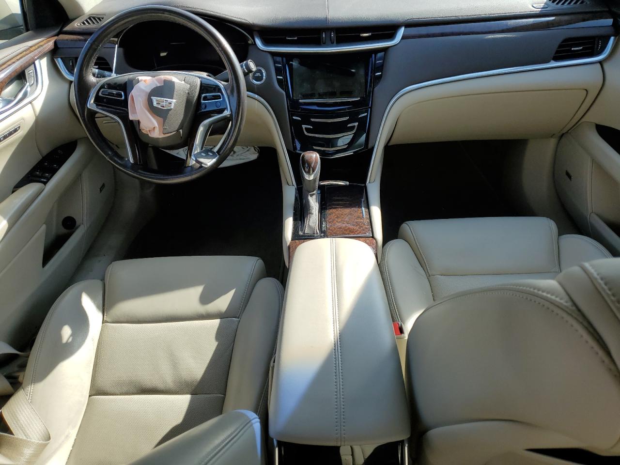 2016 Cadillac XTS - Image 8
