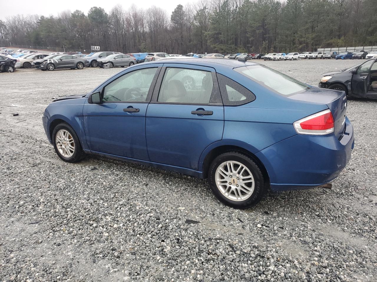 2009 Ford Focus - Image 2
