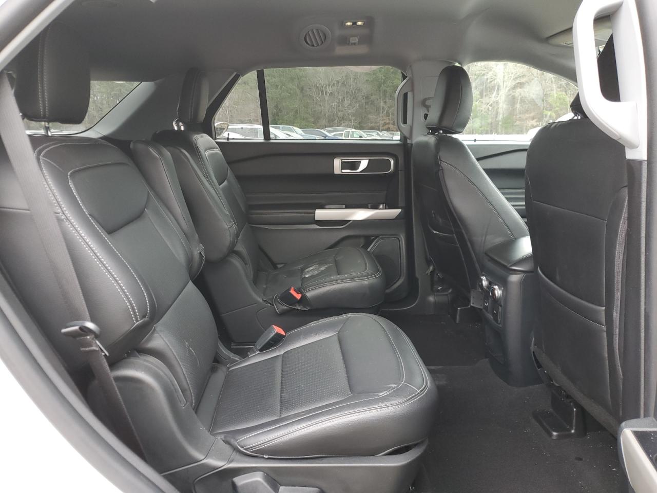 2021 Ford Explorer - Image 12