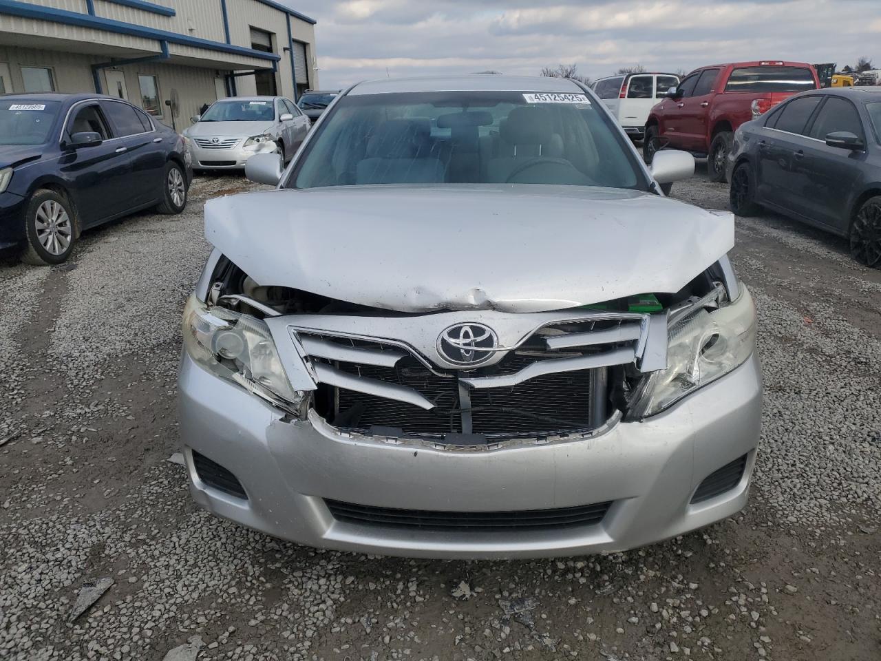 2010 Toyota Camry - Image 5