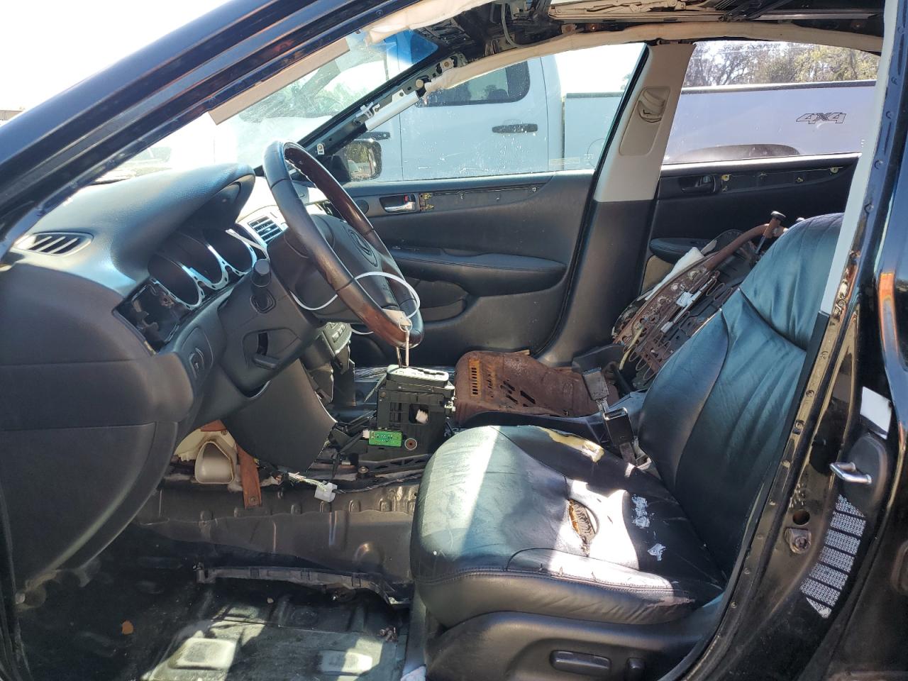 2002 Lexus ES - Image 7