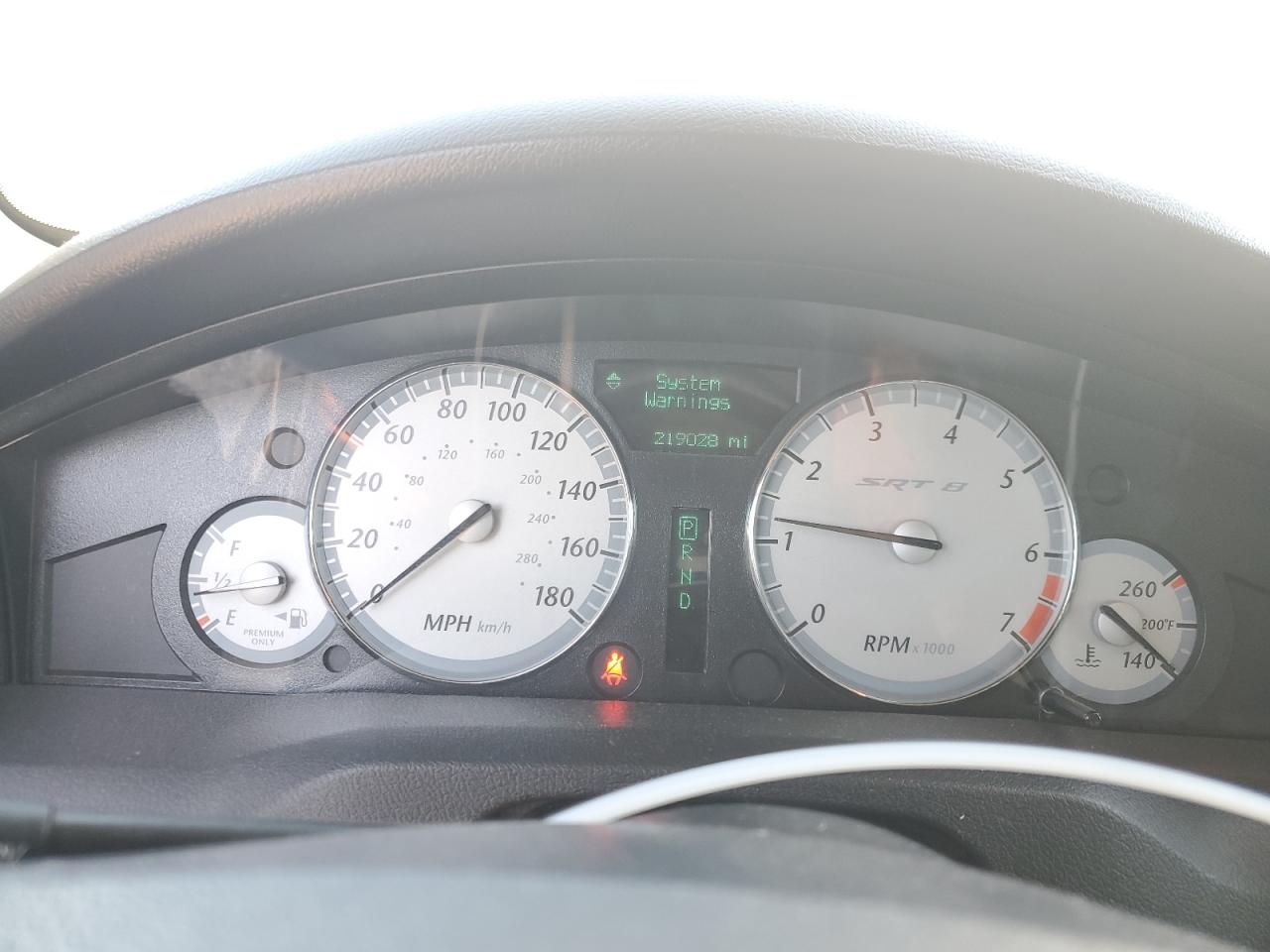 2006 Chrysler 300 - Image 9