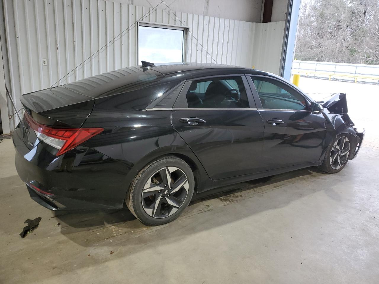 2021 Hyundai Elantra - Image 3