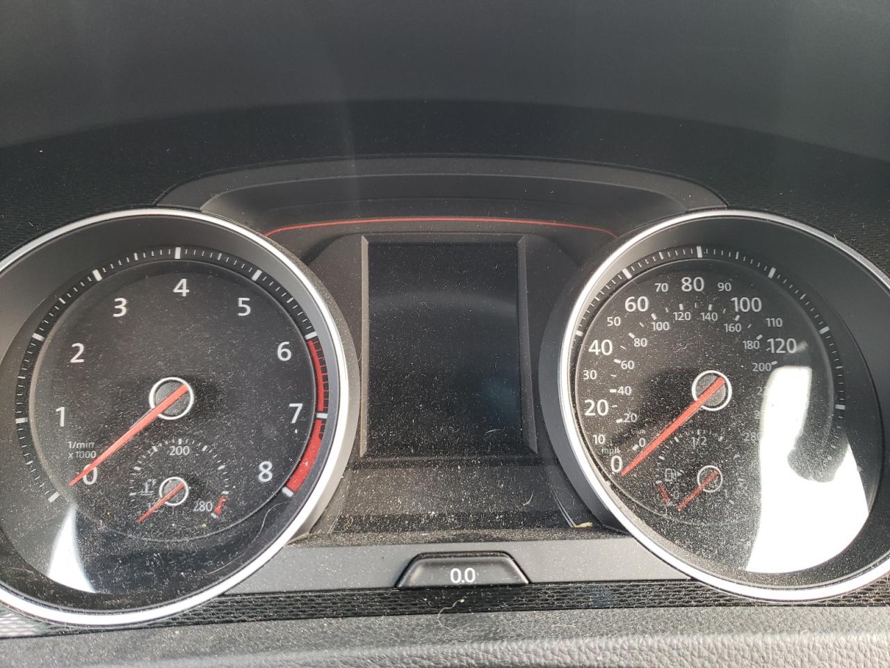 2017 Volkswagen GTI - Image 9