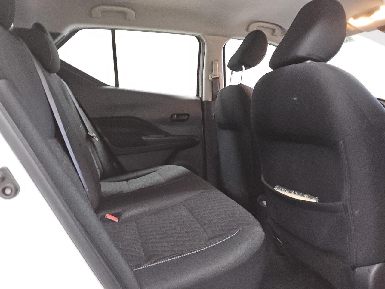 2022 Nissan Kicks - Image 10