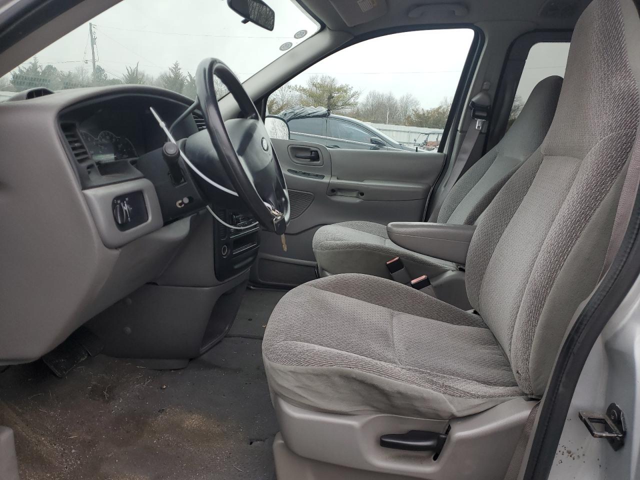 2003 Ford Windstar - Image 7