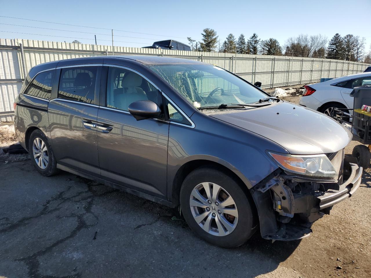 2016 Honda Odyssey - Image 4