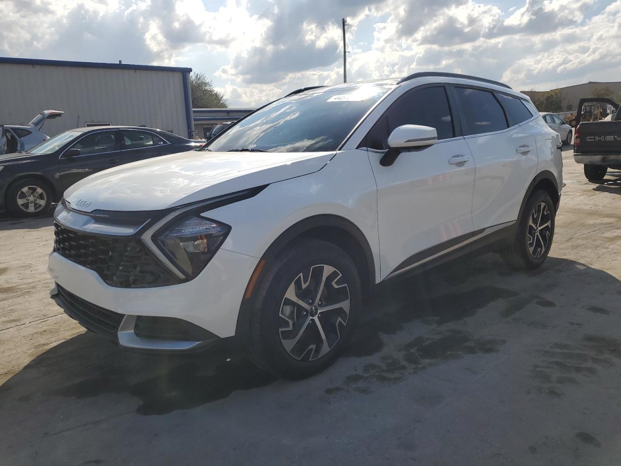2023 Kia Sportage - Image 1