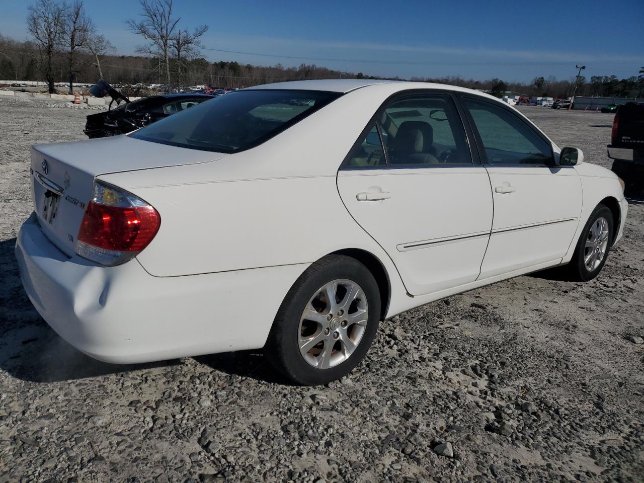2005 Toyota Camry - Image 3