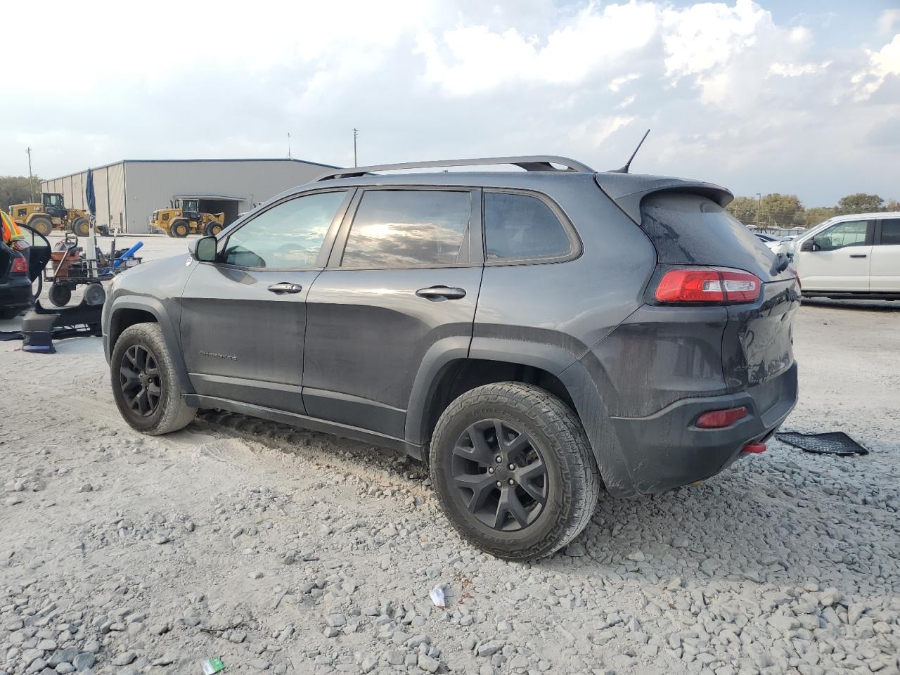 2015 Jeep Cherokee - Image 2