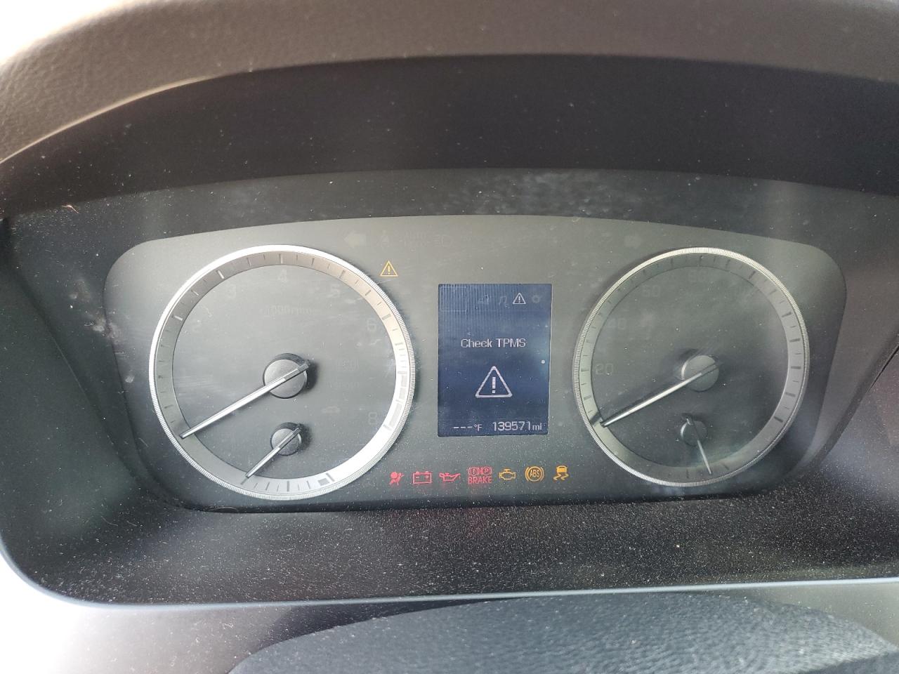 2016 Hyundai Sonata - Image 9