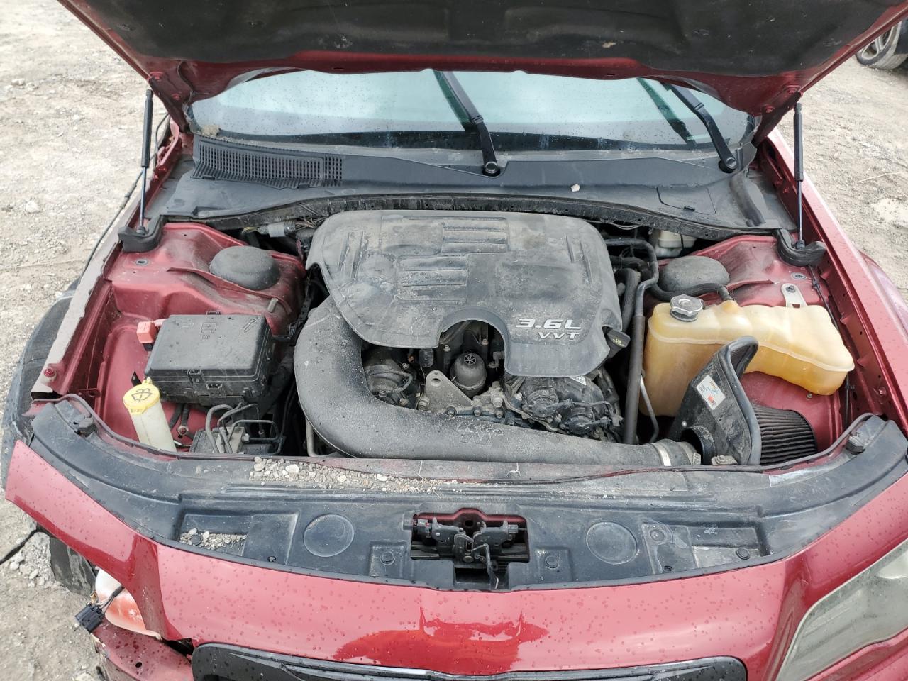 2014 Chrysler 300 - Image 12