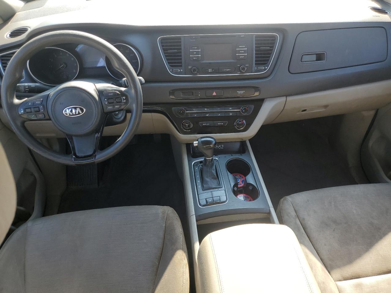 2015 Kia Sedona - Image 8