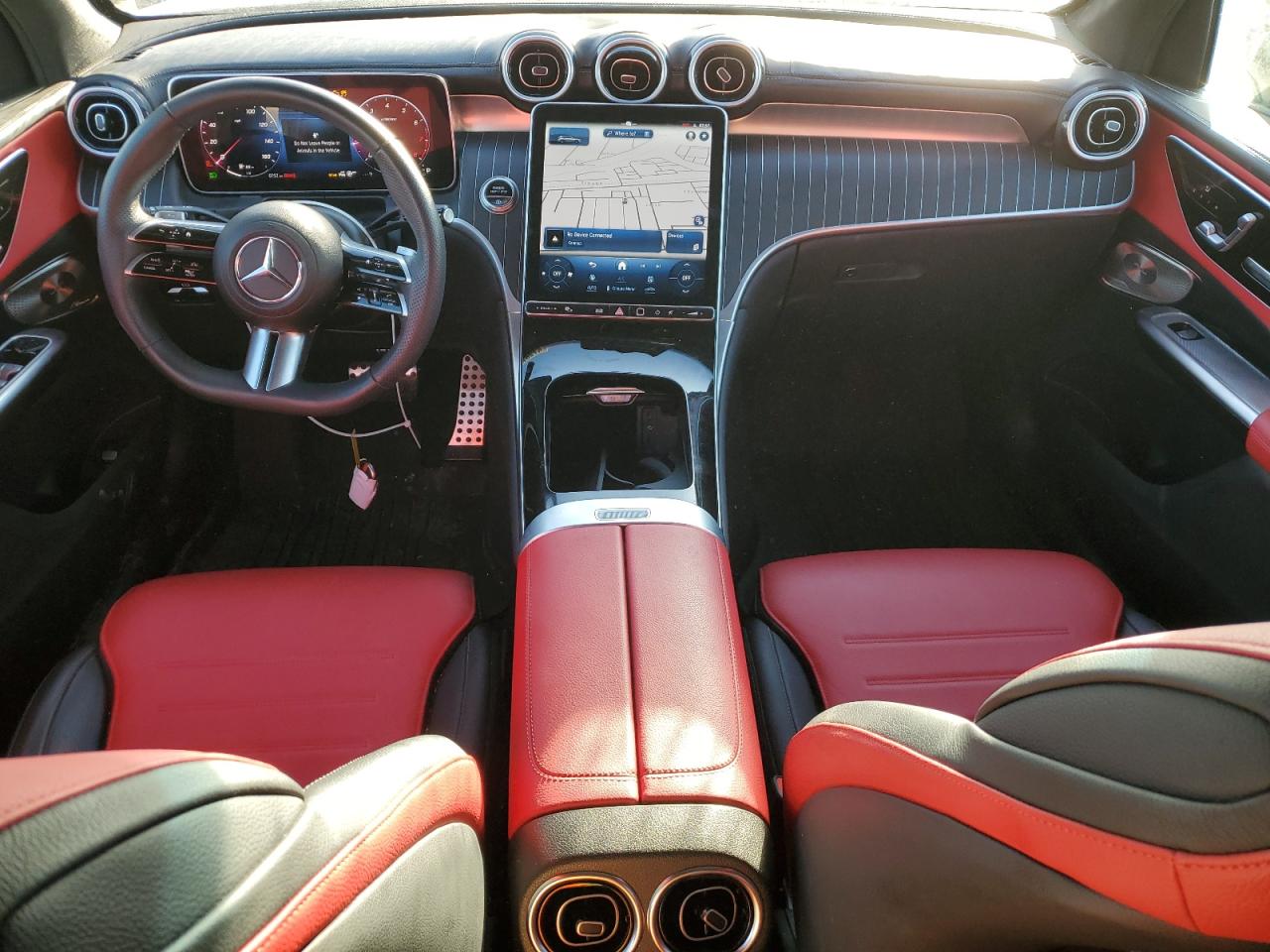 2024 Mercedes-Benz GLC - Image 8
