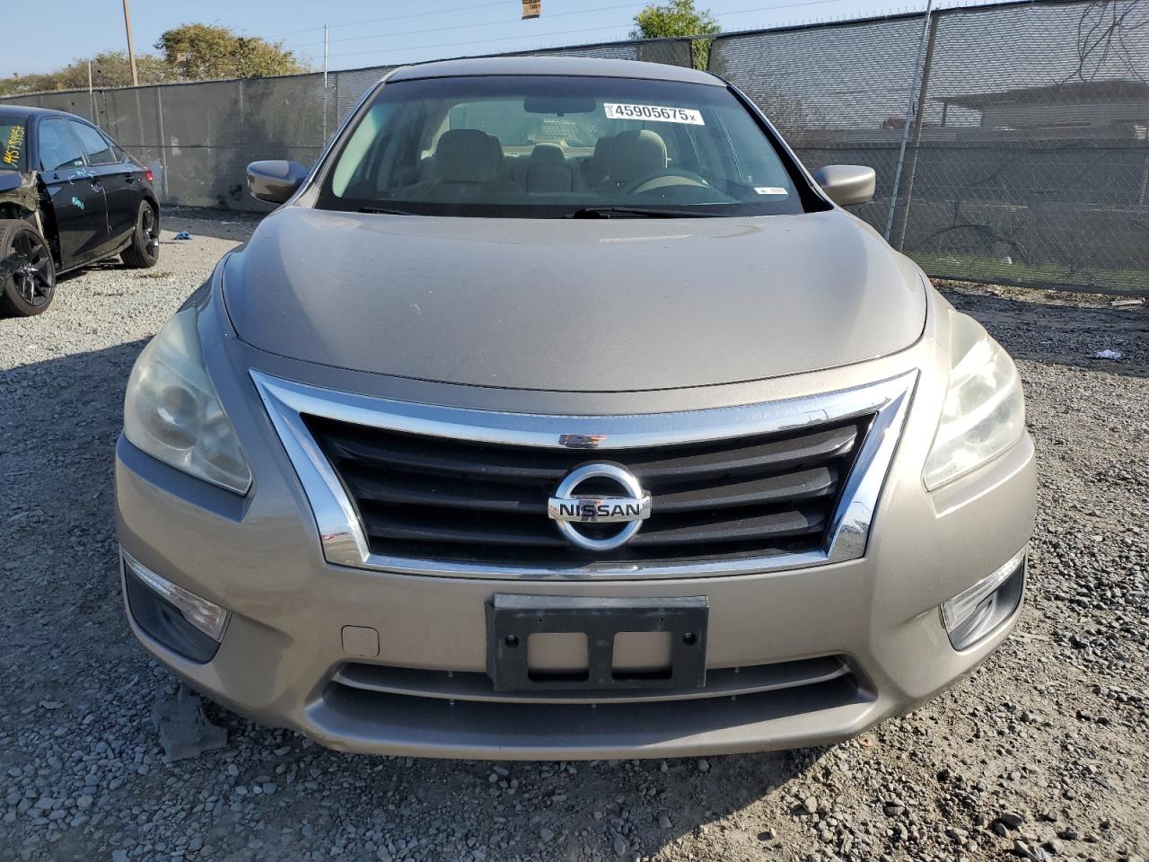 2015 Nissan Altima - Image 5