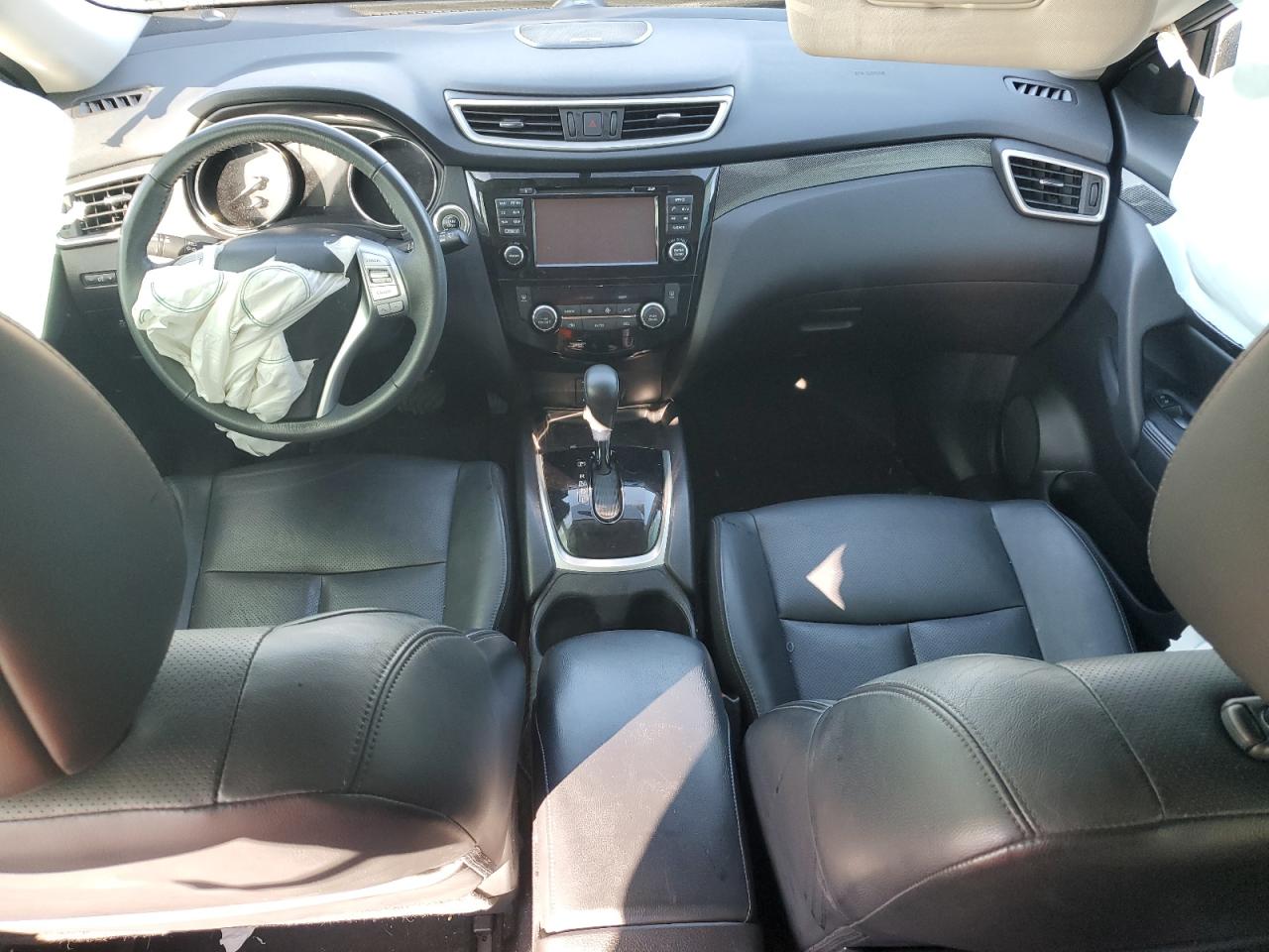 2015 Nissan Rogue - Image 8