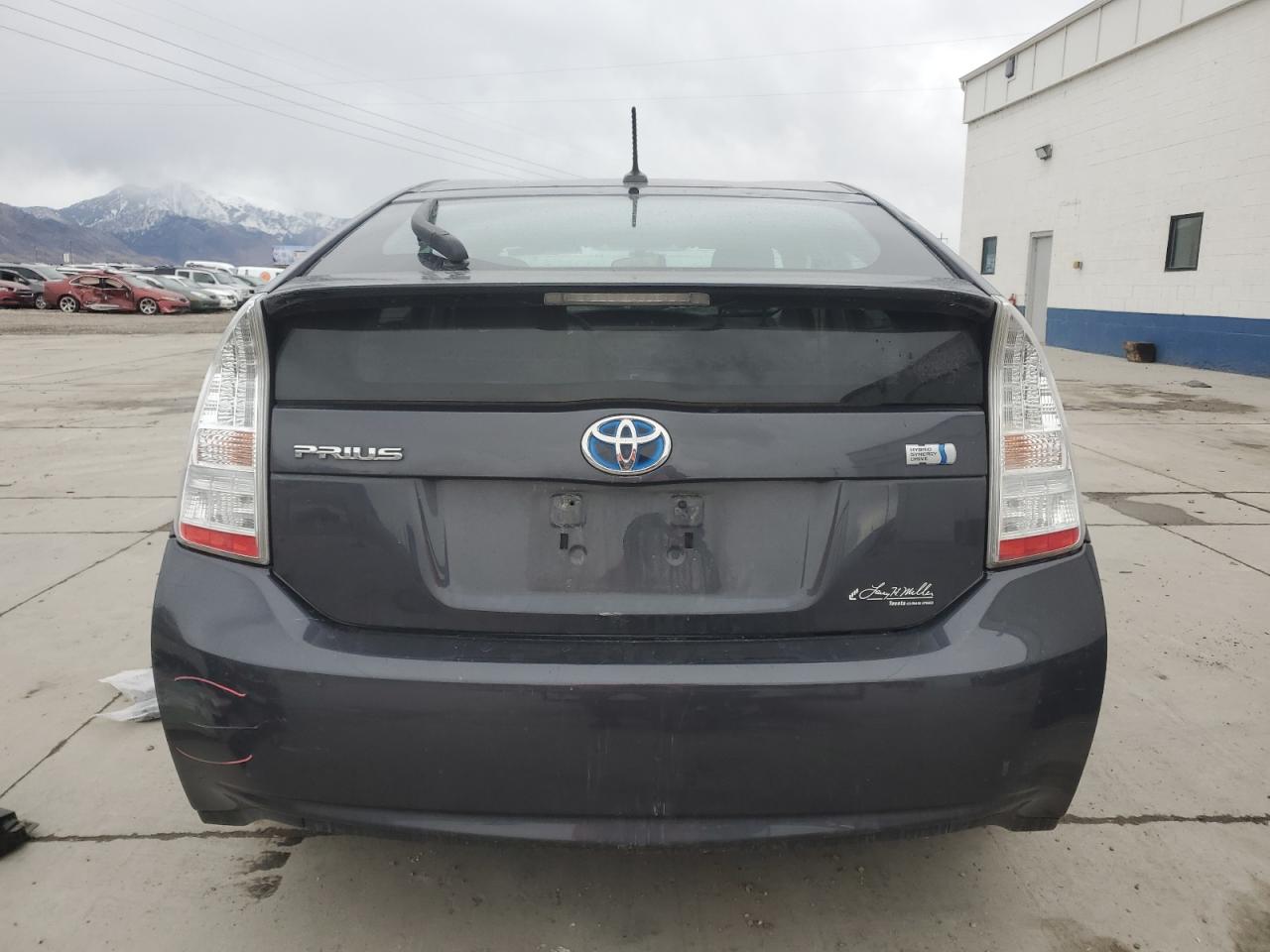 2011 Toyota Prius - Image 6