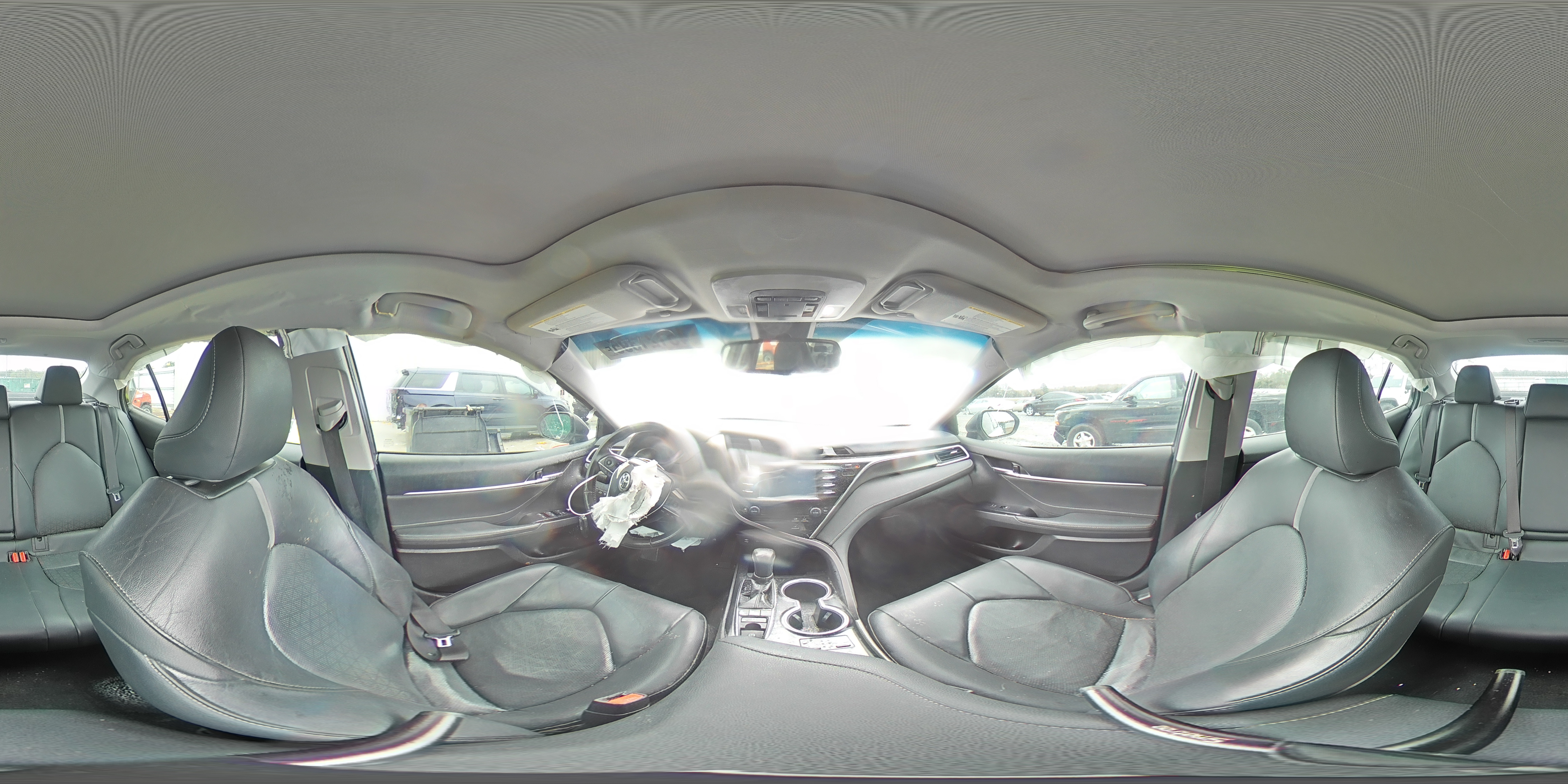 2018 Toyota Camry - Image 14