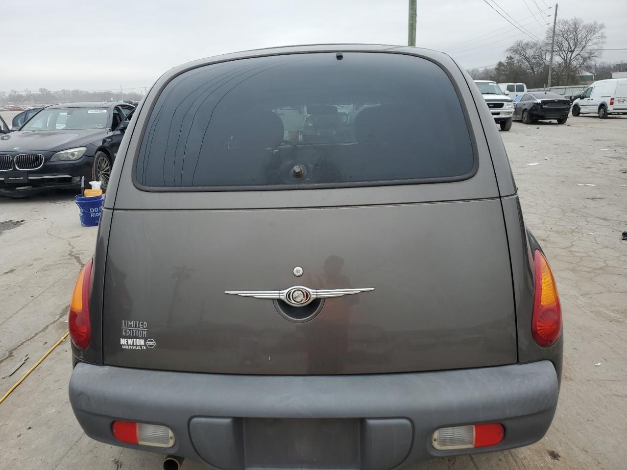 2001 Chrysler PT Cruiser - Image 6
