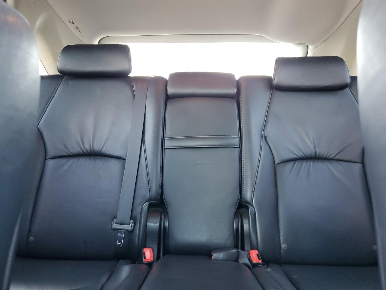 2007 Lexus RX - Image 10