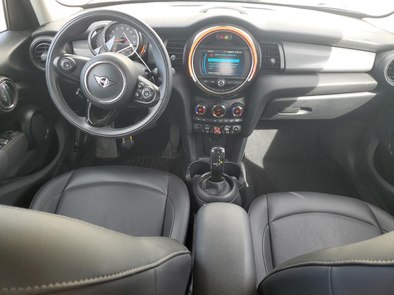 2020 MINI Cooper - Image 8