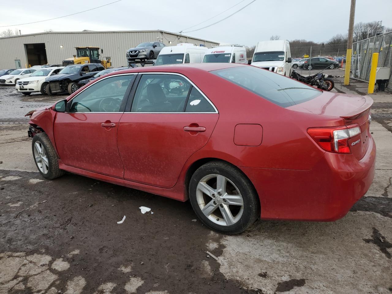 2014 Toyota Camry - Image 2
