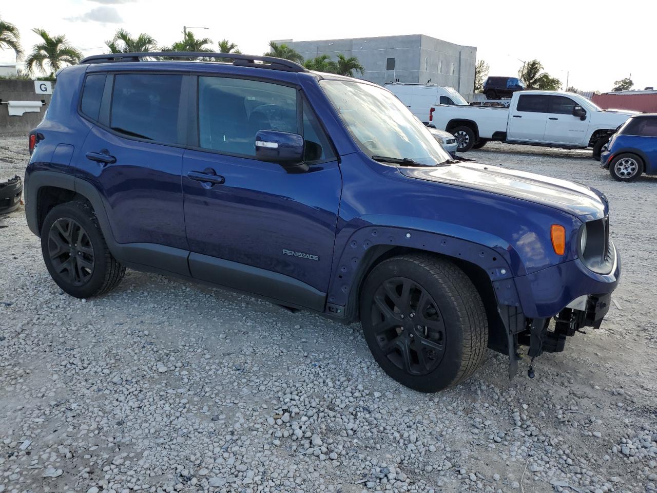 2018 Jeep Renegade - Image 4