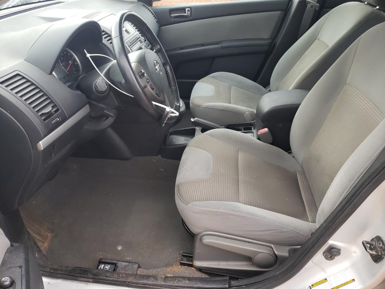 2010 Nissan Sentra - Image 7