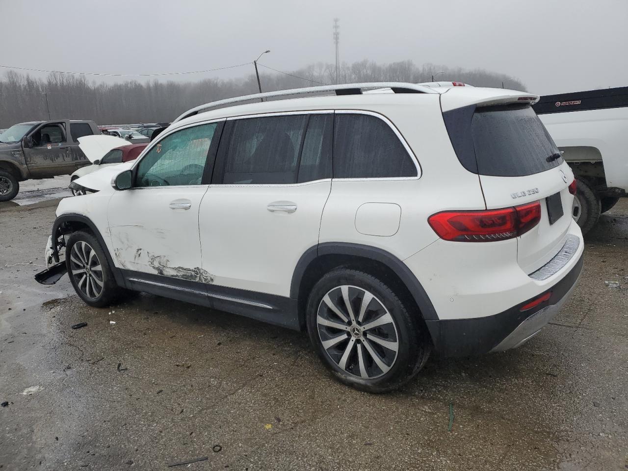 2020 Mercedes-Benz GLB - Image 2