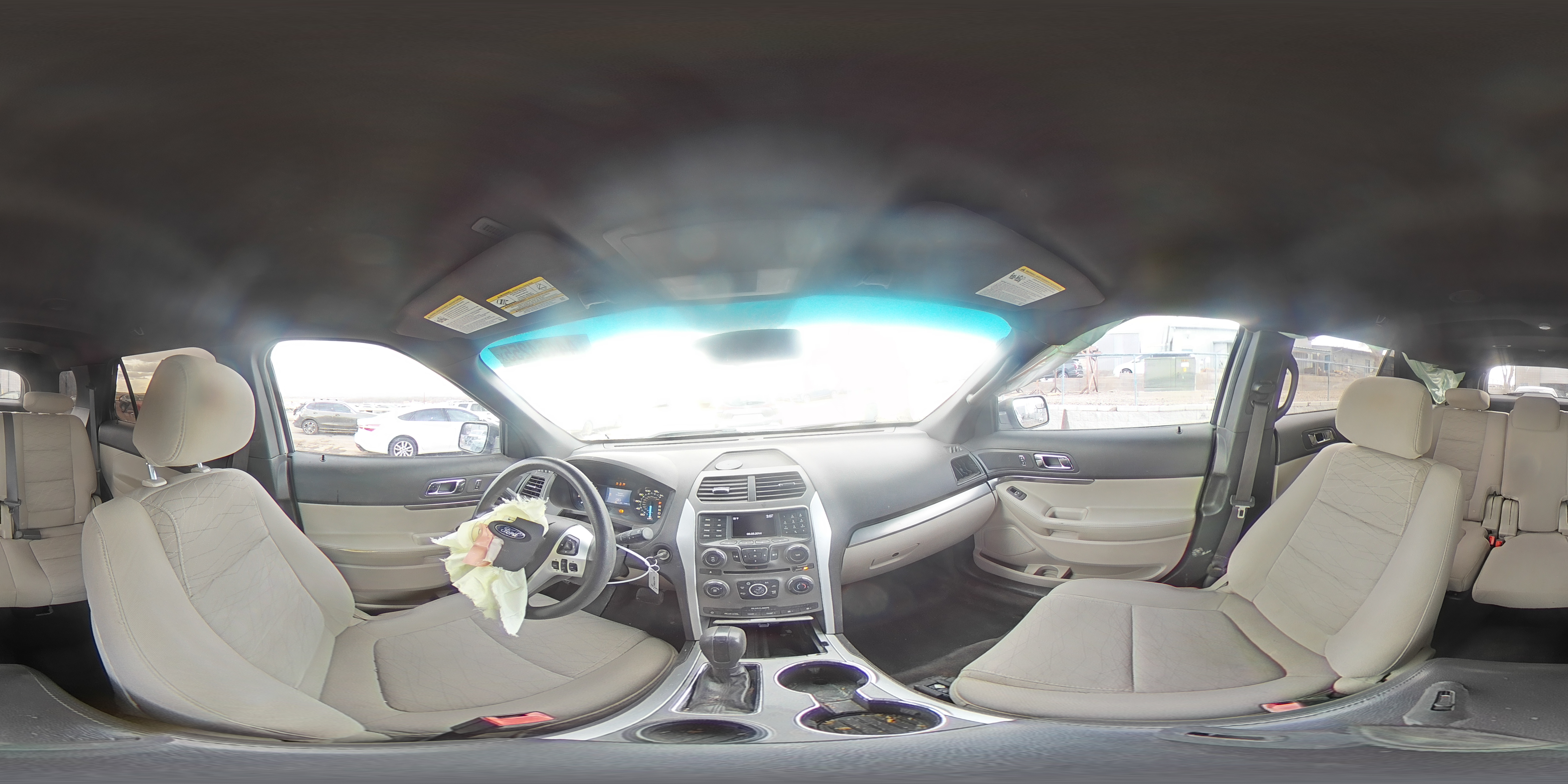 2014 Ford Explorer - Image 15