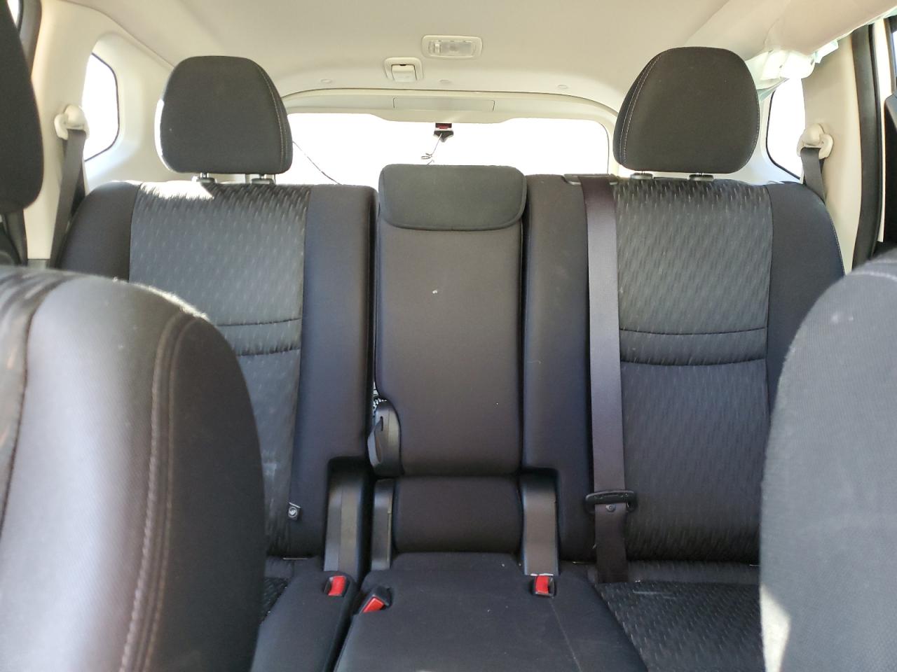 2019 Nissan Rogue S VIN: JN8AT2MT5KW251838 Lot: 46804185
