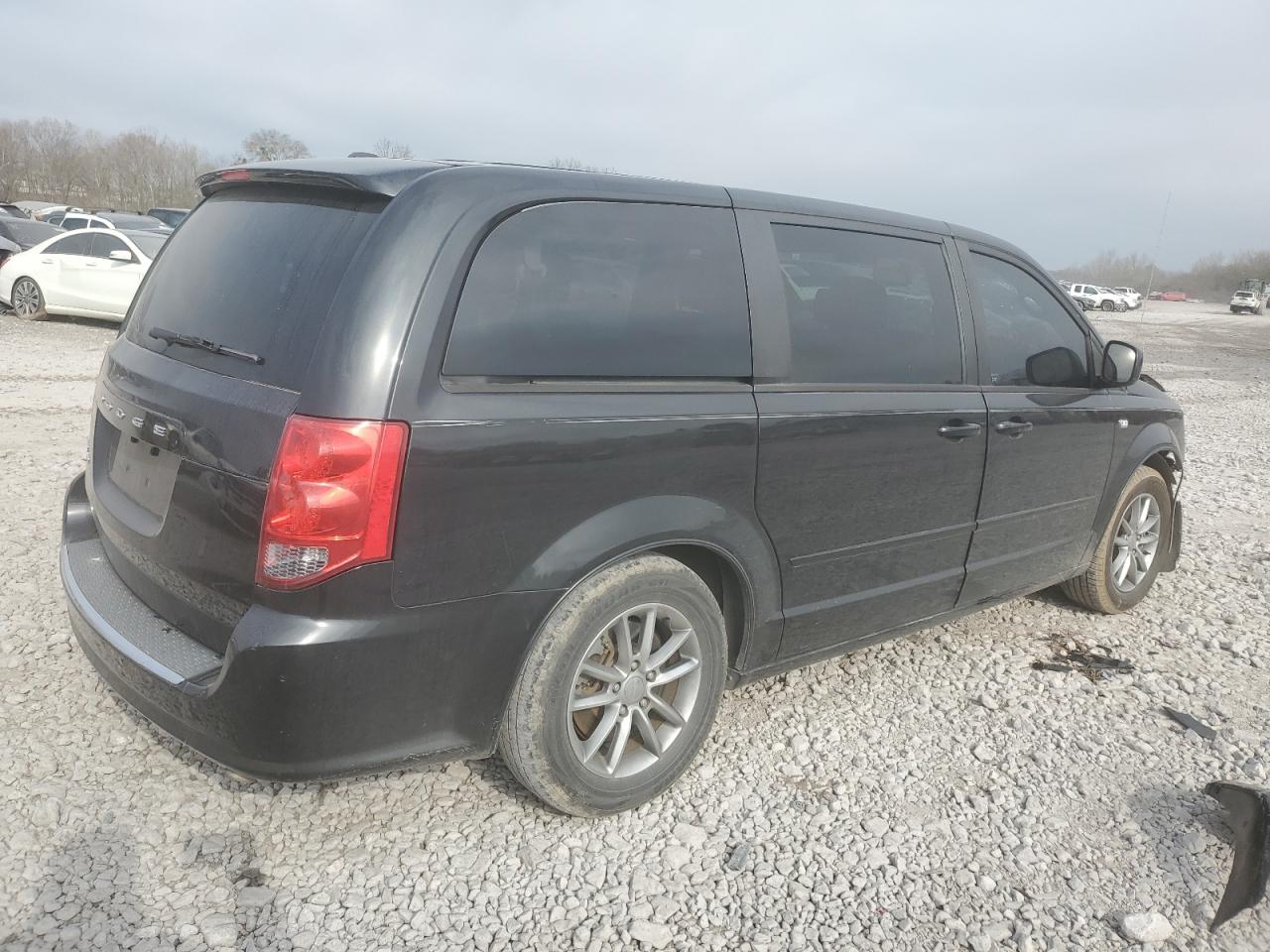 2014 Dodge Caravan - Image 3