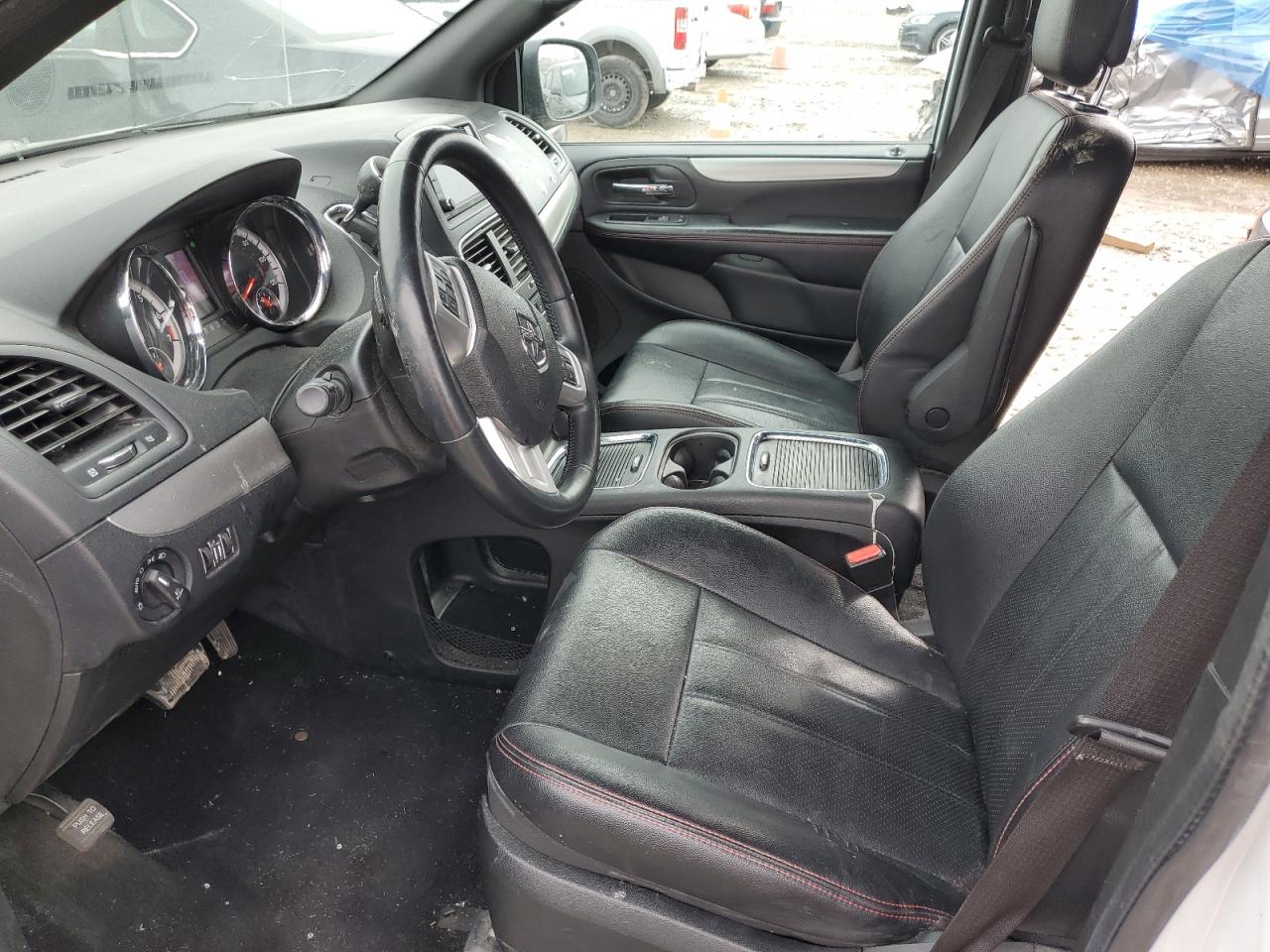 2019 Dodge Caravan - Image 7