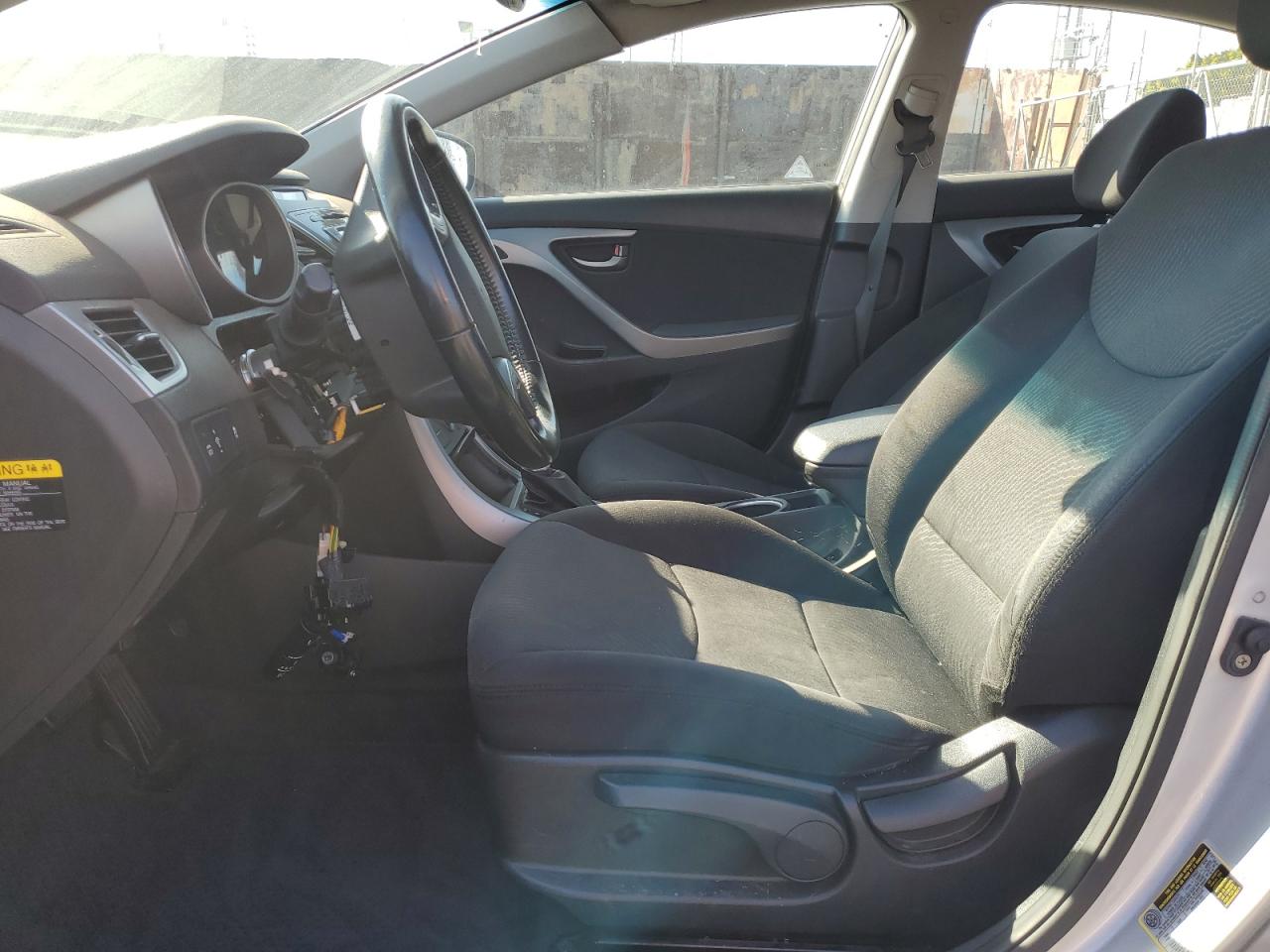 2015 Hyundai Elantra - Image 7