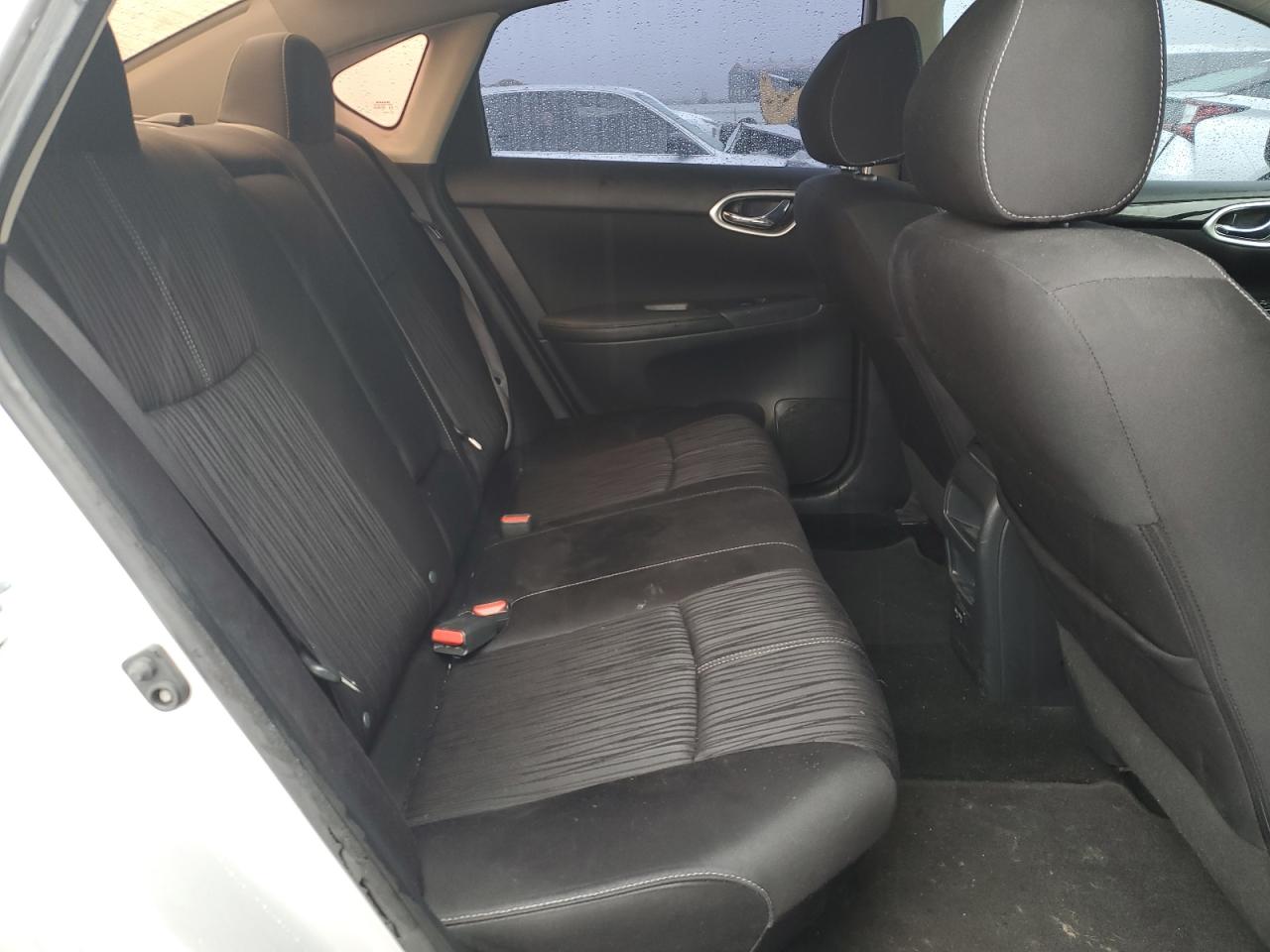 2017 Nissan Sentra - Image 10