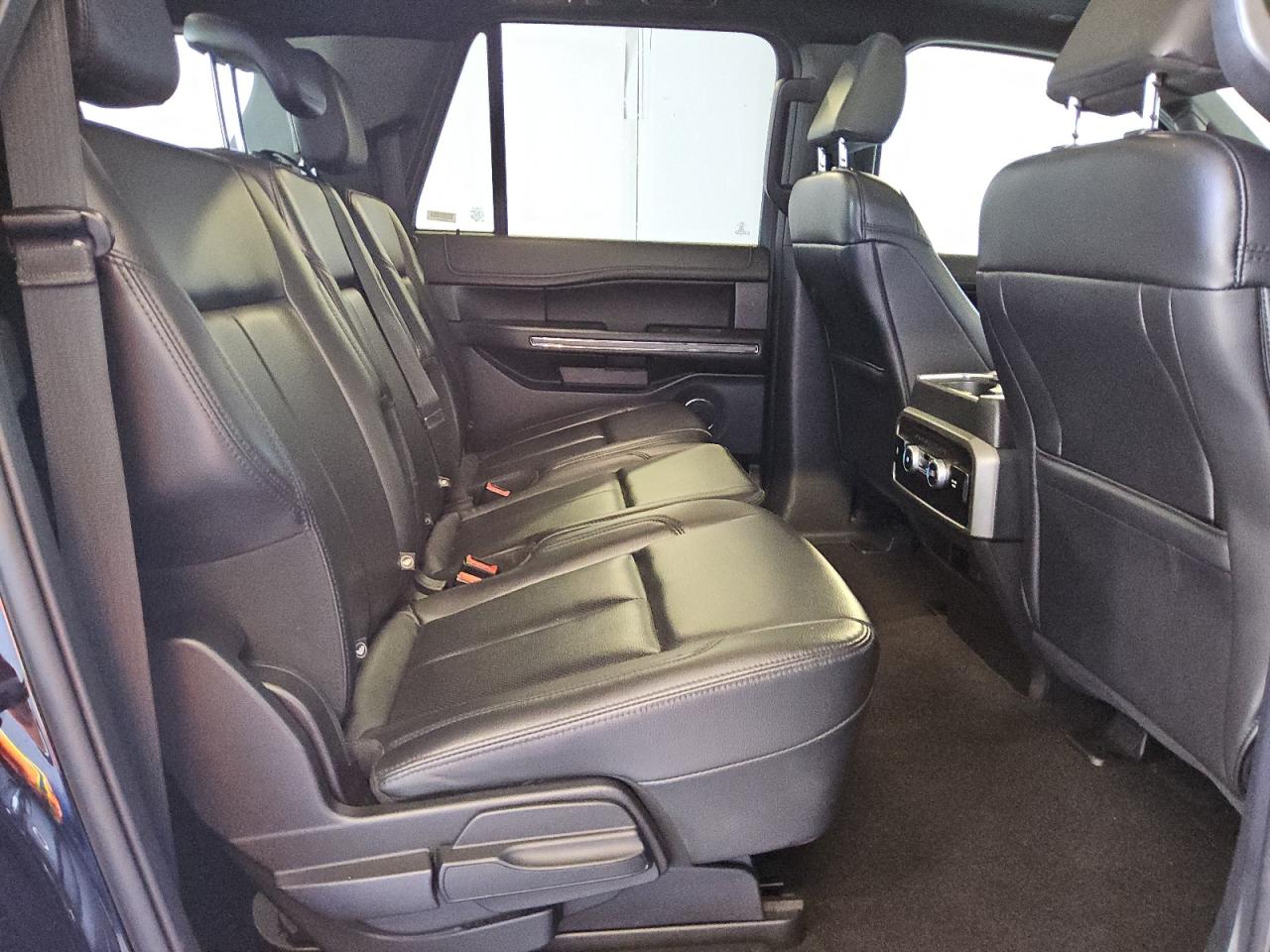 2021 Ford Expedition - Image 11