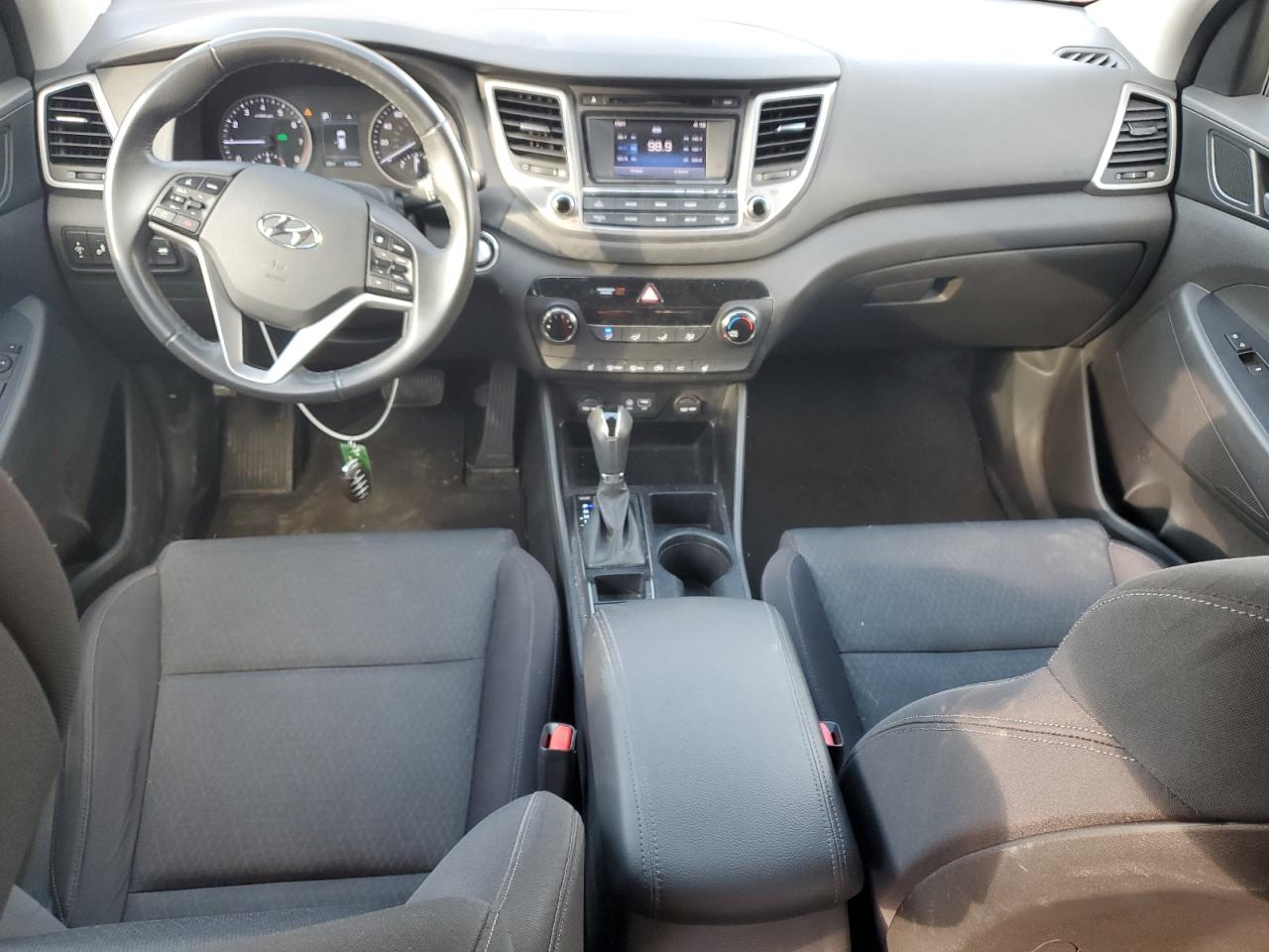 2016 Hyundai Tucson - Image 8