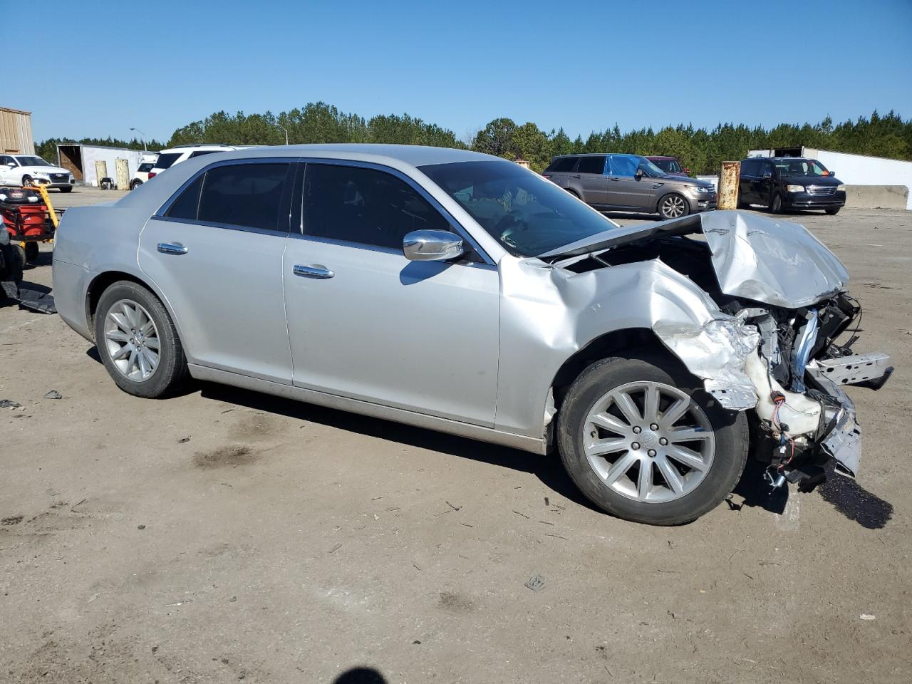 2012 Chrysler 300 - Image 4