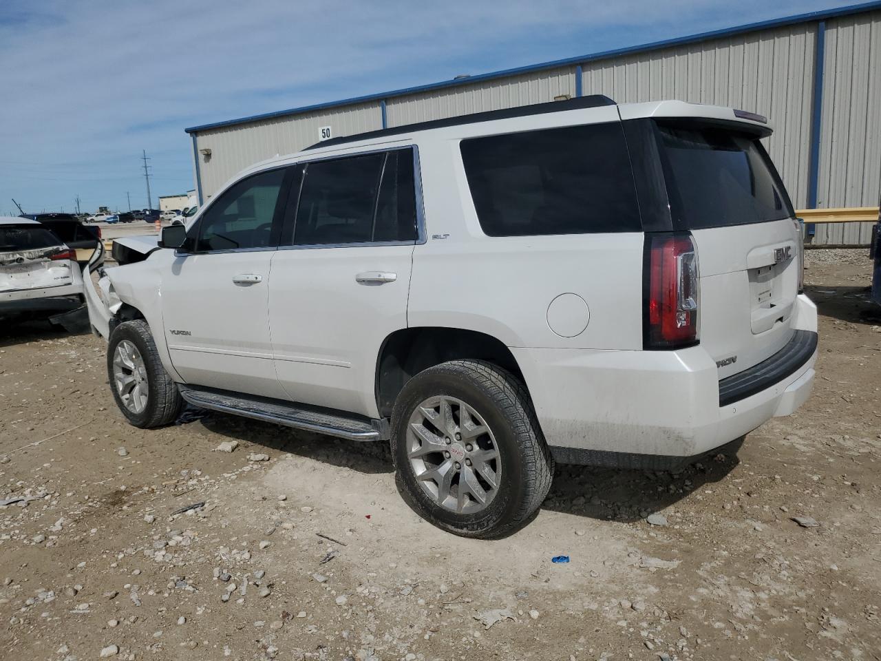 2019 GMC Yukon - Image 2