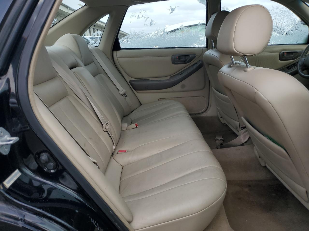 1999 Toyota Avalon - Image 10