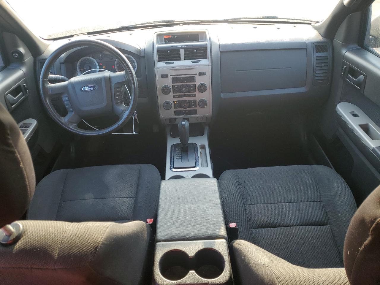 2009 Ford Escape - Image 8