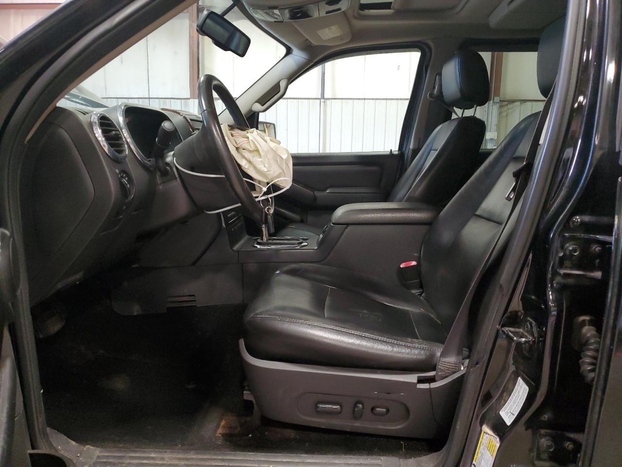 2006 Ford Explorer - Image 7